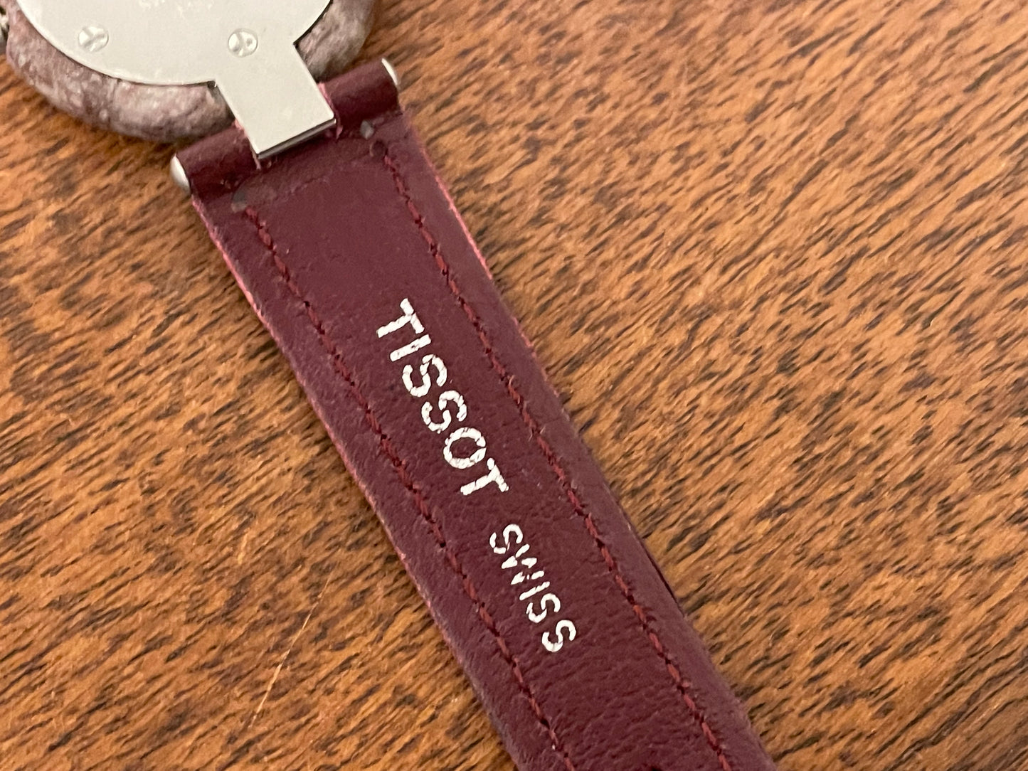 (1980s) Tissot RockWatch R150 burgundy granite - mid size model (NOS)