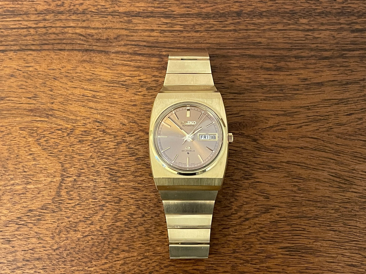 (1974) Seiko LM "Lord Matic" 5606-6020 - Gold plated case & aubergine sunburst dial (mint + serviced)