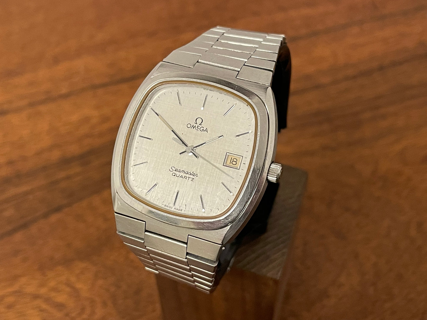 Vintage Omega Seamaster Quartz ST 396.0890 caliber 1342 front view