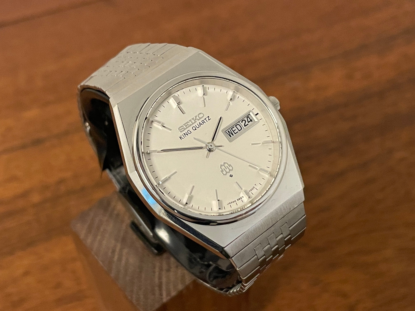 (1979) Seiko King Quartz 9923-7000 with silver dial - Twin Quartz movement (serviced)