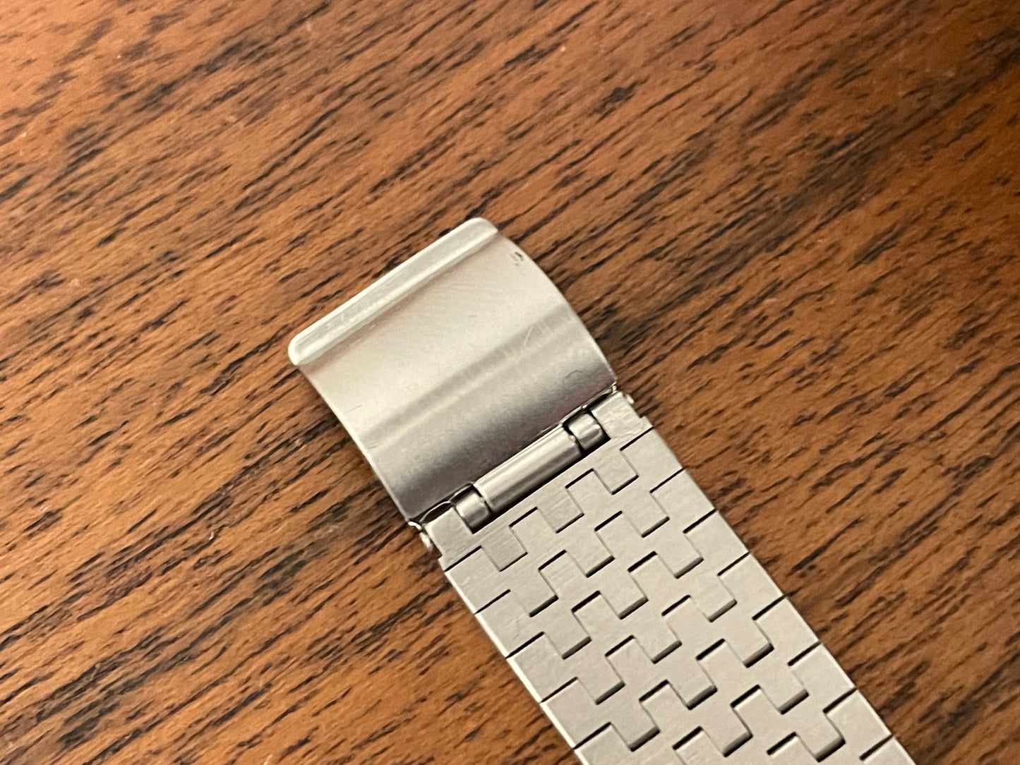 (1989) Seiko 8223-5160 Quartz SQ "TV dial" (serviced)