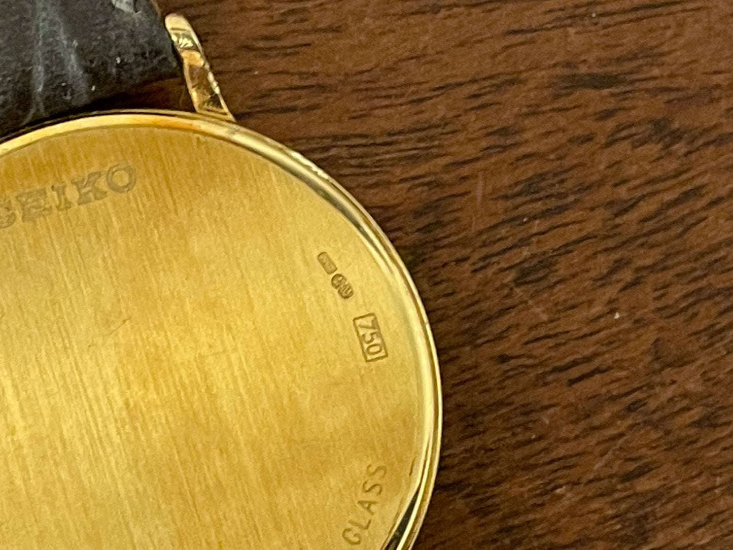 (1994) Seiko 7N00-S007 "Gold" 18K gold collection dress watch - 18k solid gold case - white dial w/ gold markers