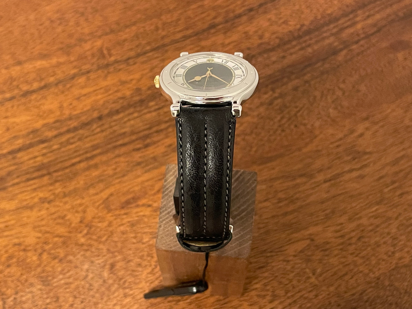 (1990) Seiko 5Y22-6050 Age of Discovery dress watch - dark grey/white bullseye dial with Roman numerals (NOS)