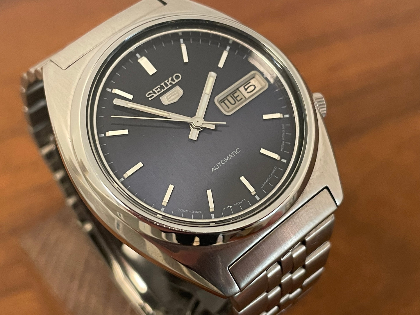 (1985) Seiko 5 Automatic 7009-8331 with dark blue dial (serviced)