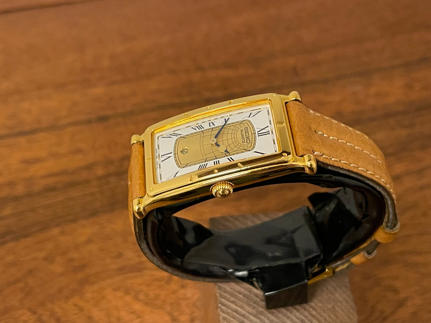 (1995) Seiko 7N89-5000 Age of Discovery “AOD” tank dress watch