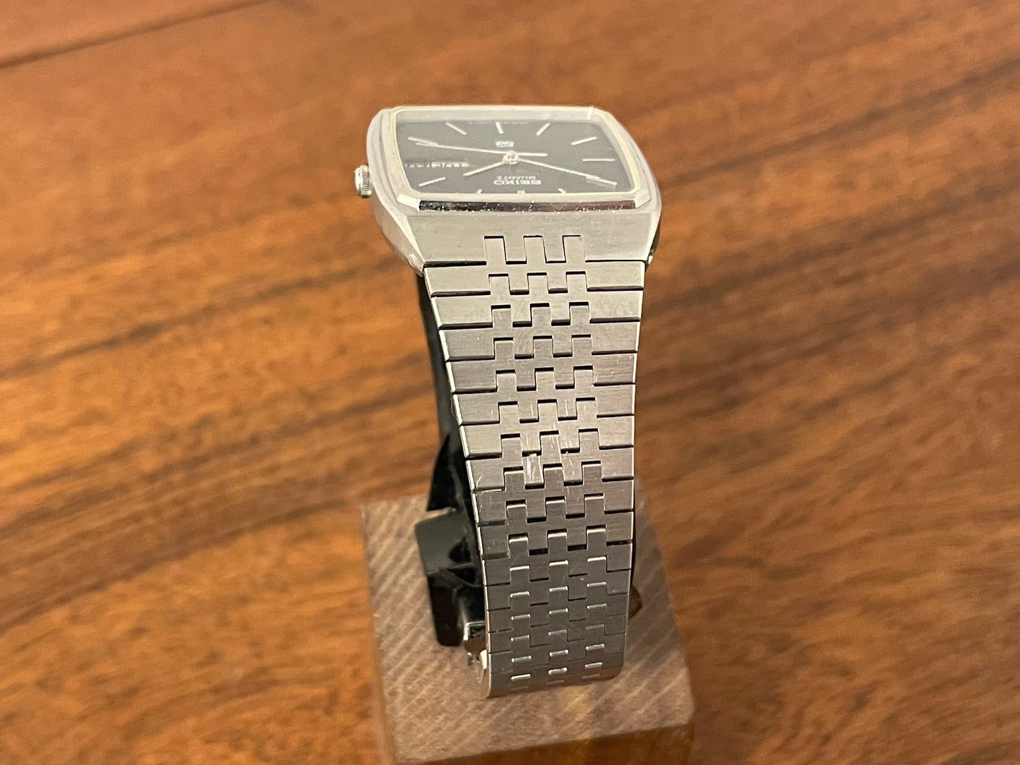 (1989) Seiko 8223-5160 Quartz SQ "TV dial" (serviced)