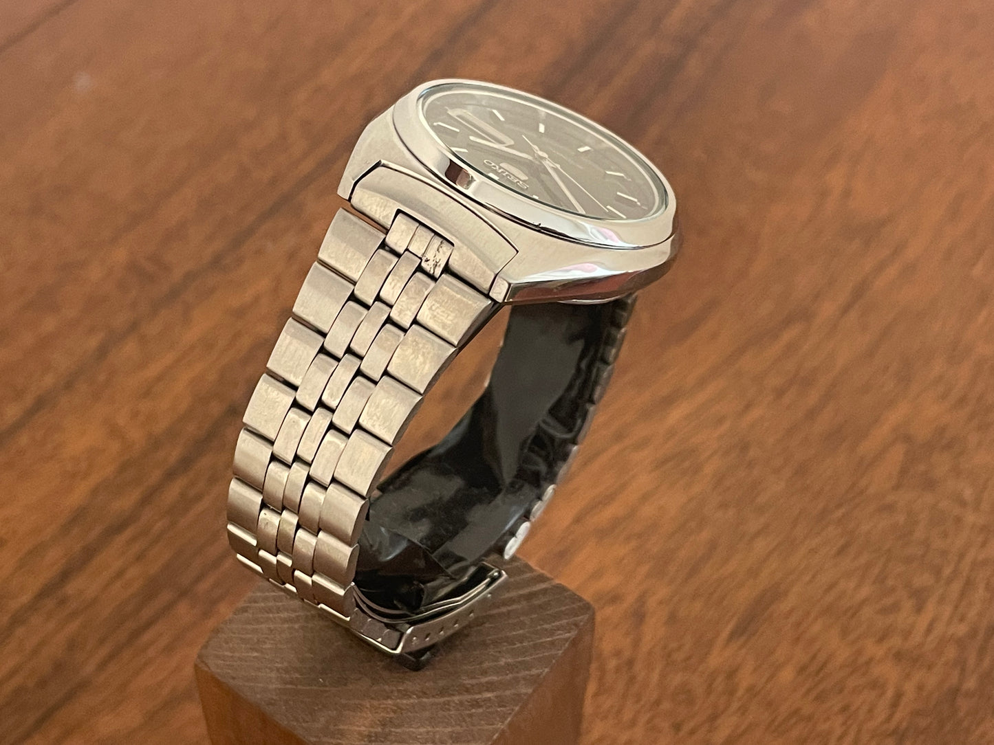 (1985) Seiko 5 Automatic 7009-8331 with dark blue dial (serviced)