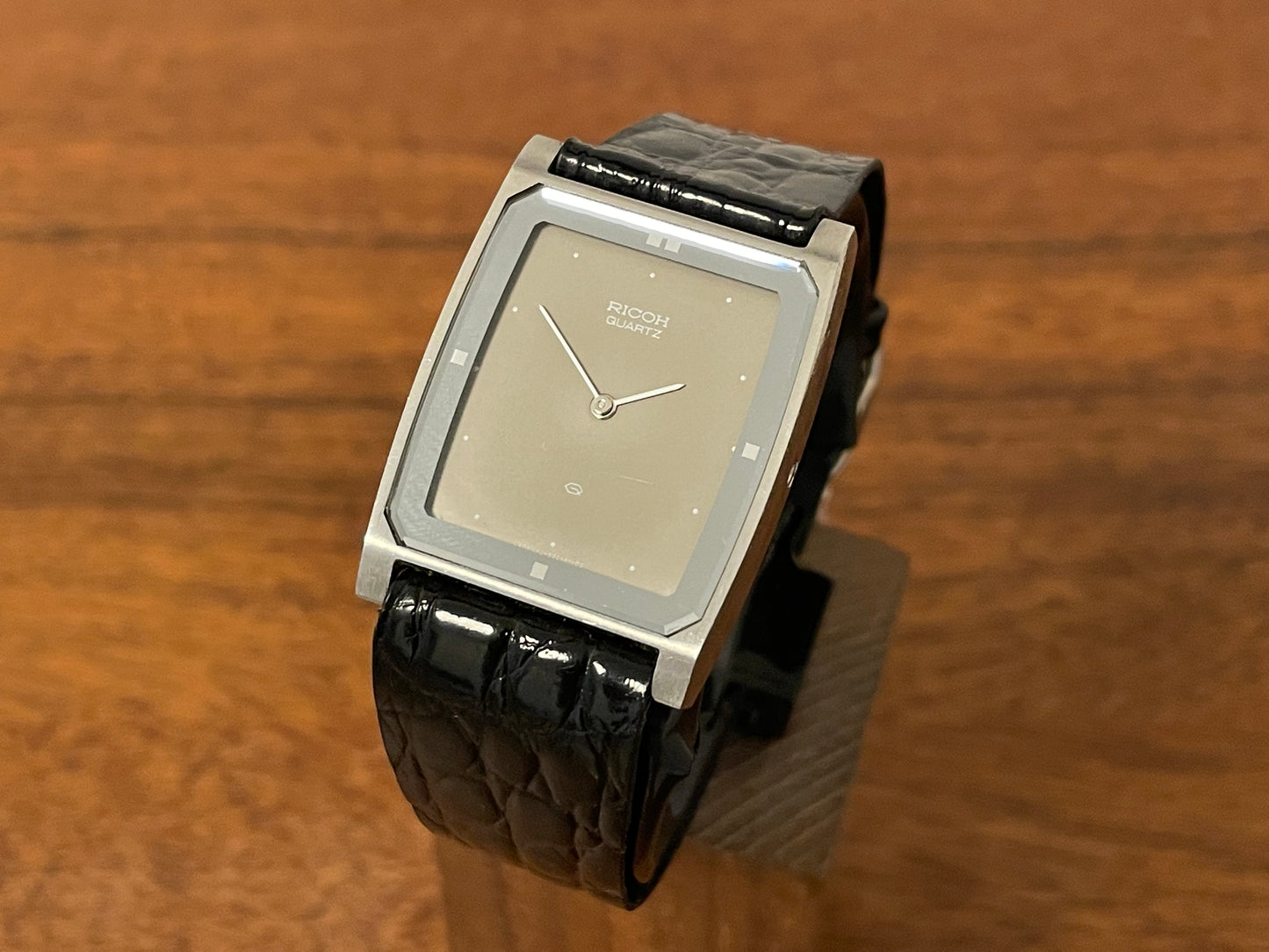 (1970s/1980s) Ricoh 632042 Riquartz "Tank" dress watch