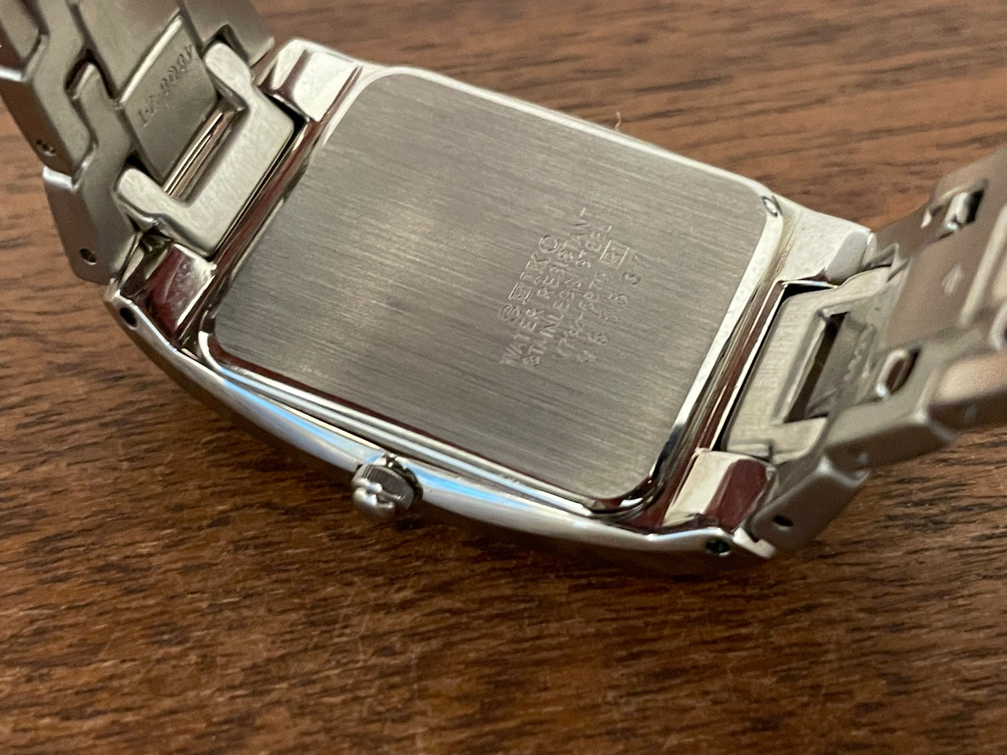 (1999) Seiko V732-5B70 "Tank" - integrated bracelet - blue sunburst dial w/ Roman numerals (NOS)