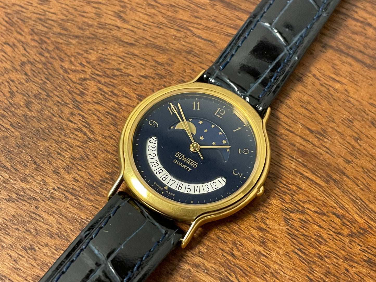 (1980s/1990s) Duward 66052 dress watch - dark blue dial w/ moon phase complication (NOS)