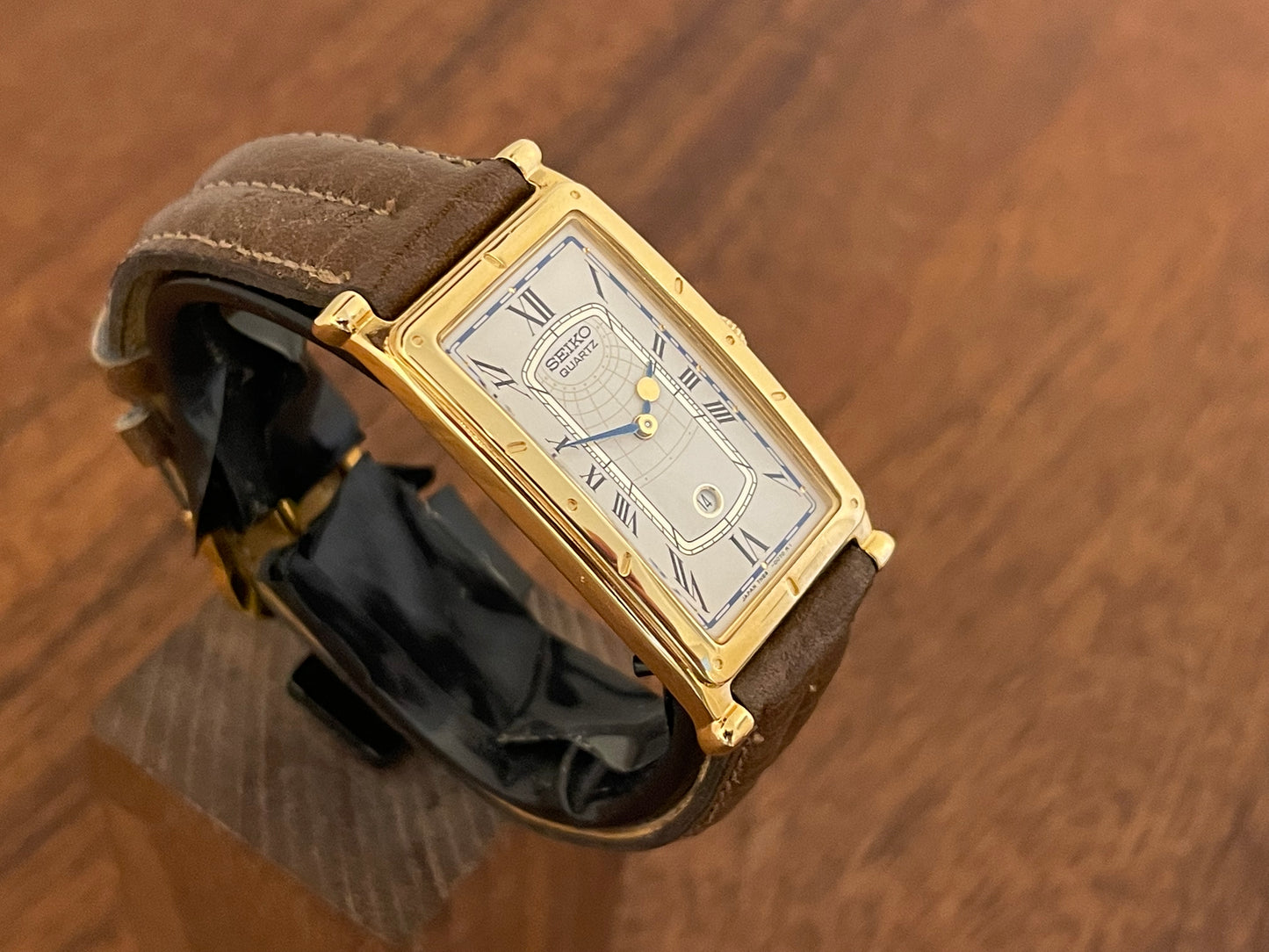 (1994) Seiko 7N89-5000 Age of Discovery "Tank" dress watch - white dial w/ Roman numerals (NOS)