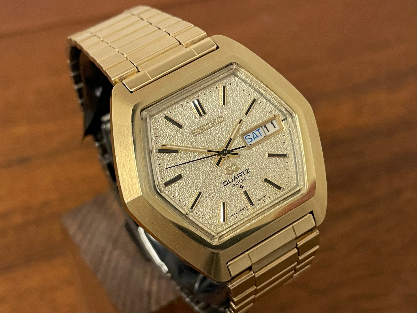 (1984) Seiko 0903-5009 SQ 4004 gold - hexagon case & diamond dust dial" (Mint + serviced)