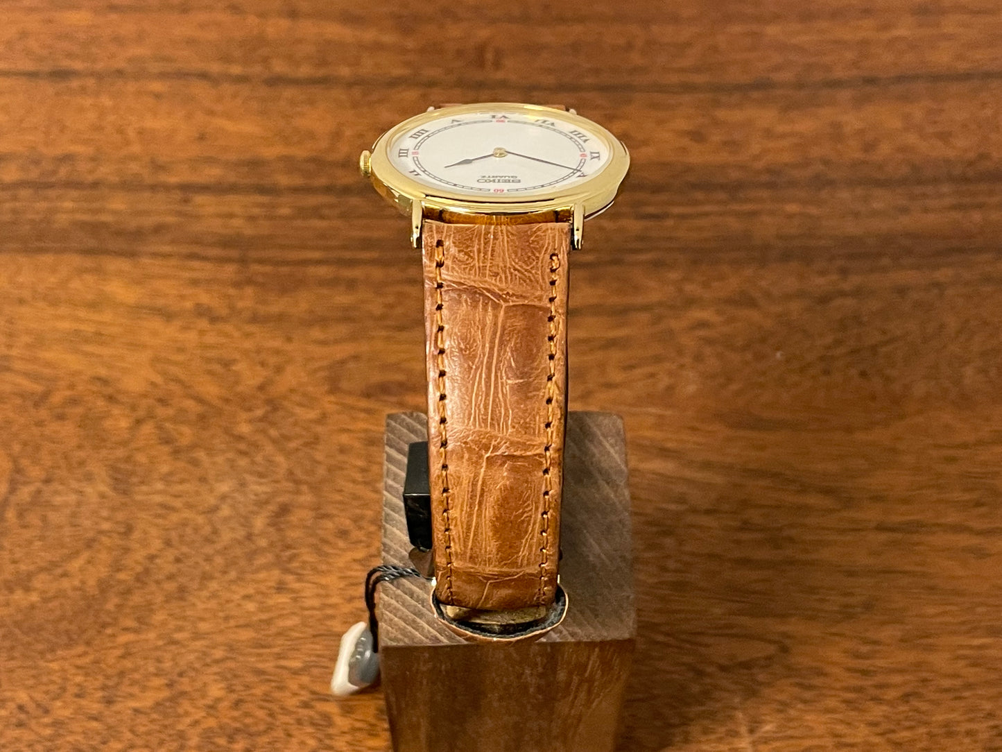 (1992) Seiko 7N00-6A00 dress watch - white dial w/ Roman numerals & Spade hands (NOS)
