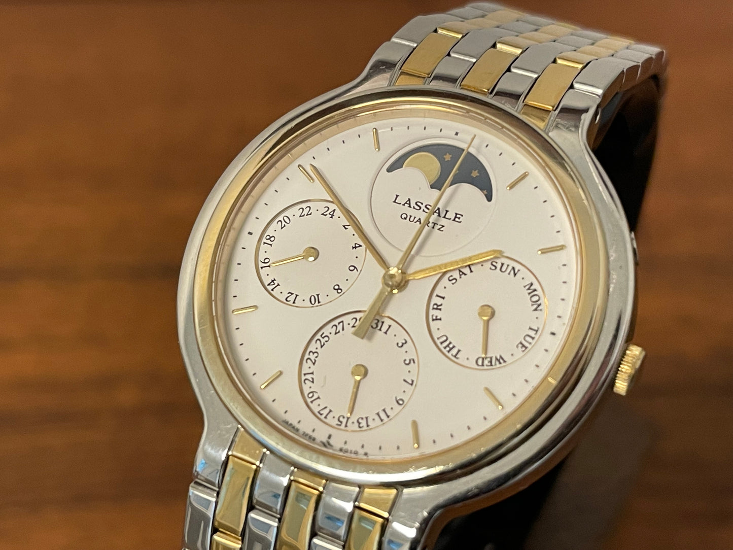 (1998) Lassale by Seiko 7F69-6029 moon phase/calender dress watch (serviced)