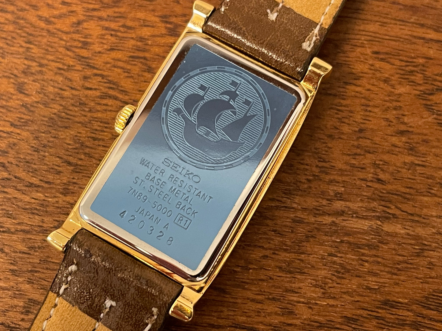 (1994) Seiko 7N89-5000 Age of Discovery "Tank" dress watch - white dial w/ Roman numerals (NOS)