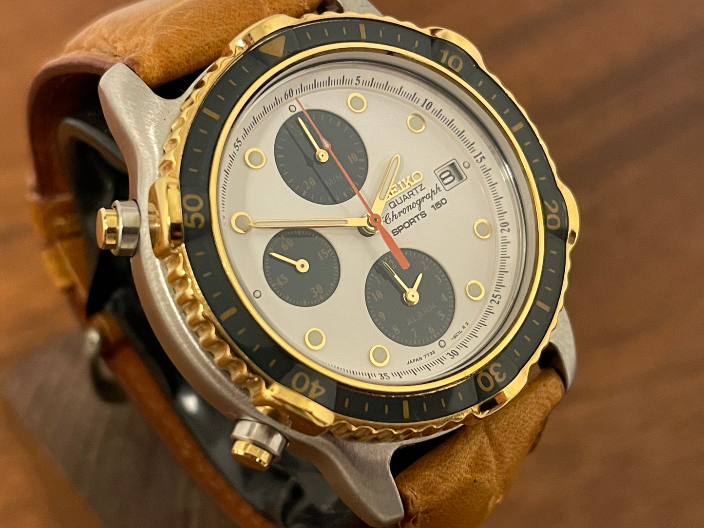 (1991) Seiko 7T32-6B9A quartz chronograph Sports 180 - white dial w/ petrol blue subdials (NOS)