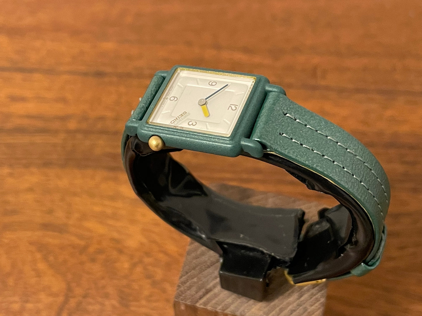 (1996) Seiko 2P20-5F60 Quartz "Tank" - green square case and strap - small size (NOS)