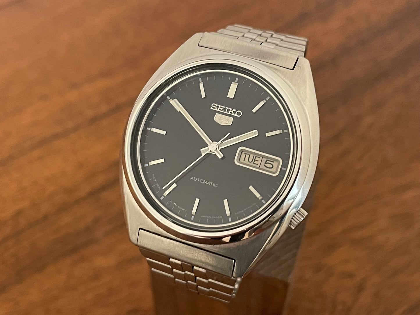 (1985) Seiko 5 Automatic 7009-8331 with dark blue dial (serviced)