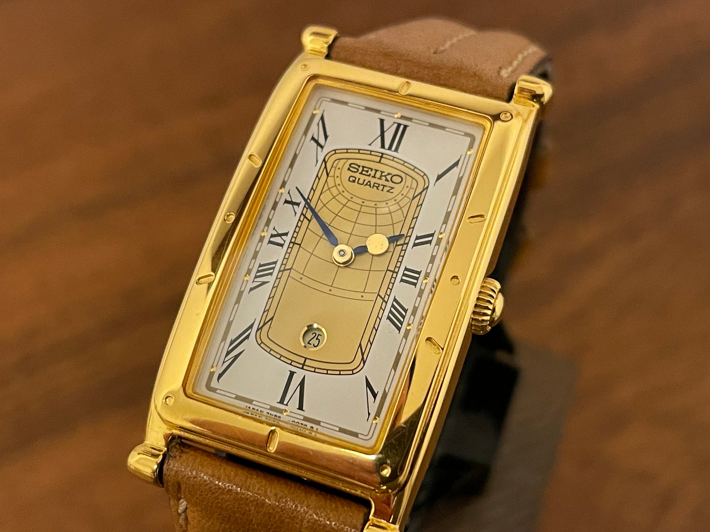 (1995) Seiko 7N89-5000 Age of Discovery “AOD” tank dress watch