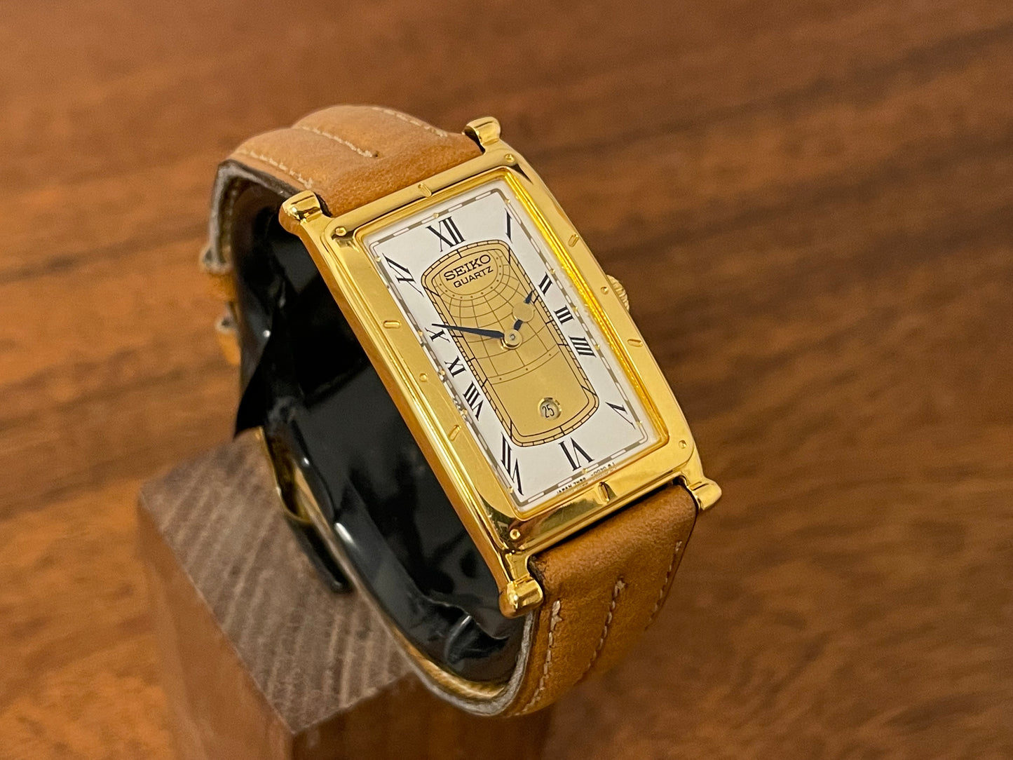 (1995) Seiko 7N89-5000 Age of Discovery “AOD” tank dress watch
