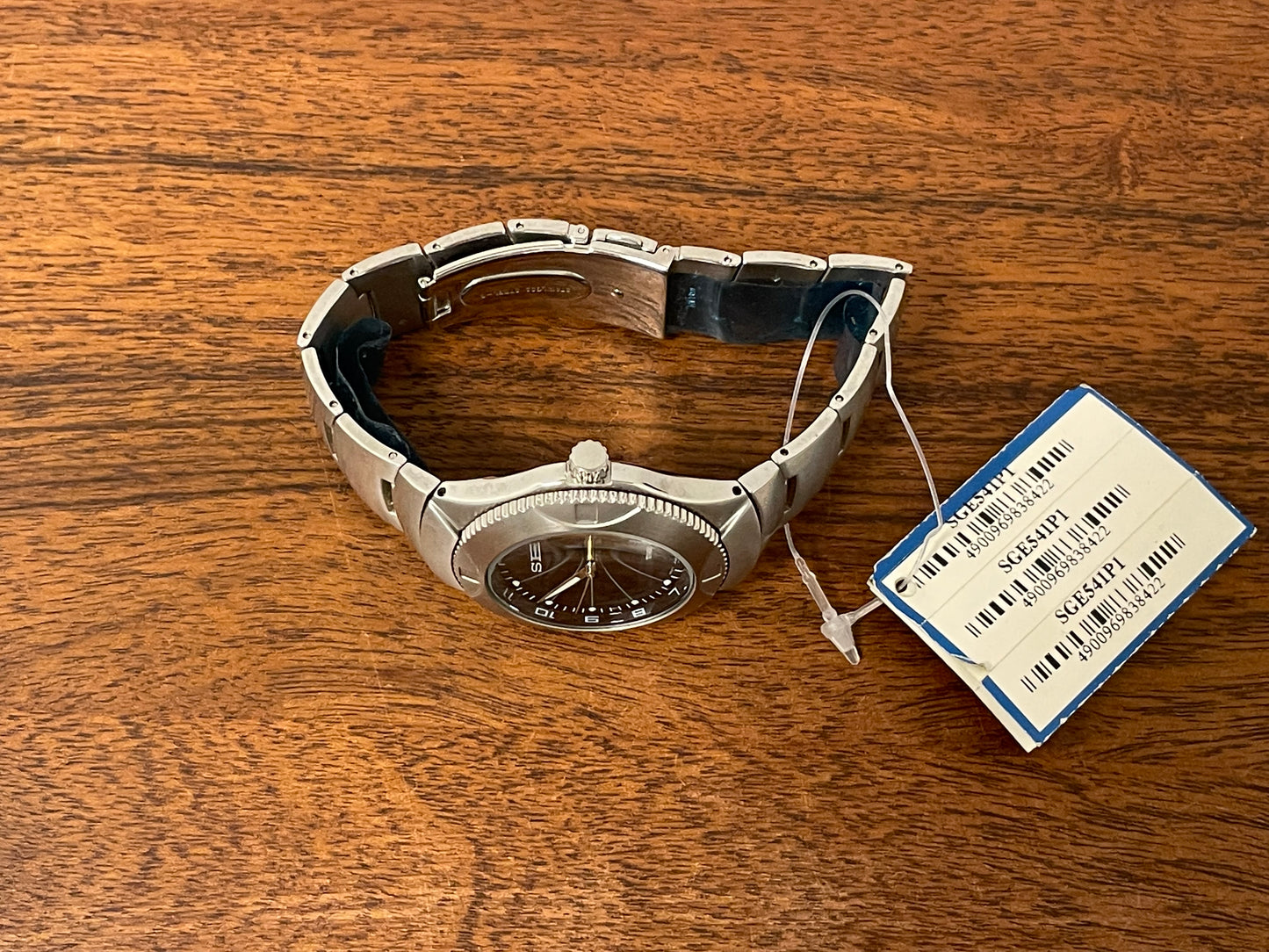 (2001) Seiko 7N42-6C50 diver - black cross line dial with white Arabic numerals (NOS)