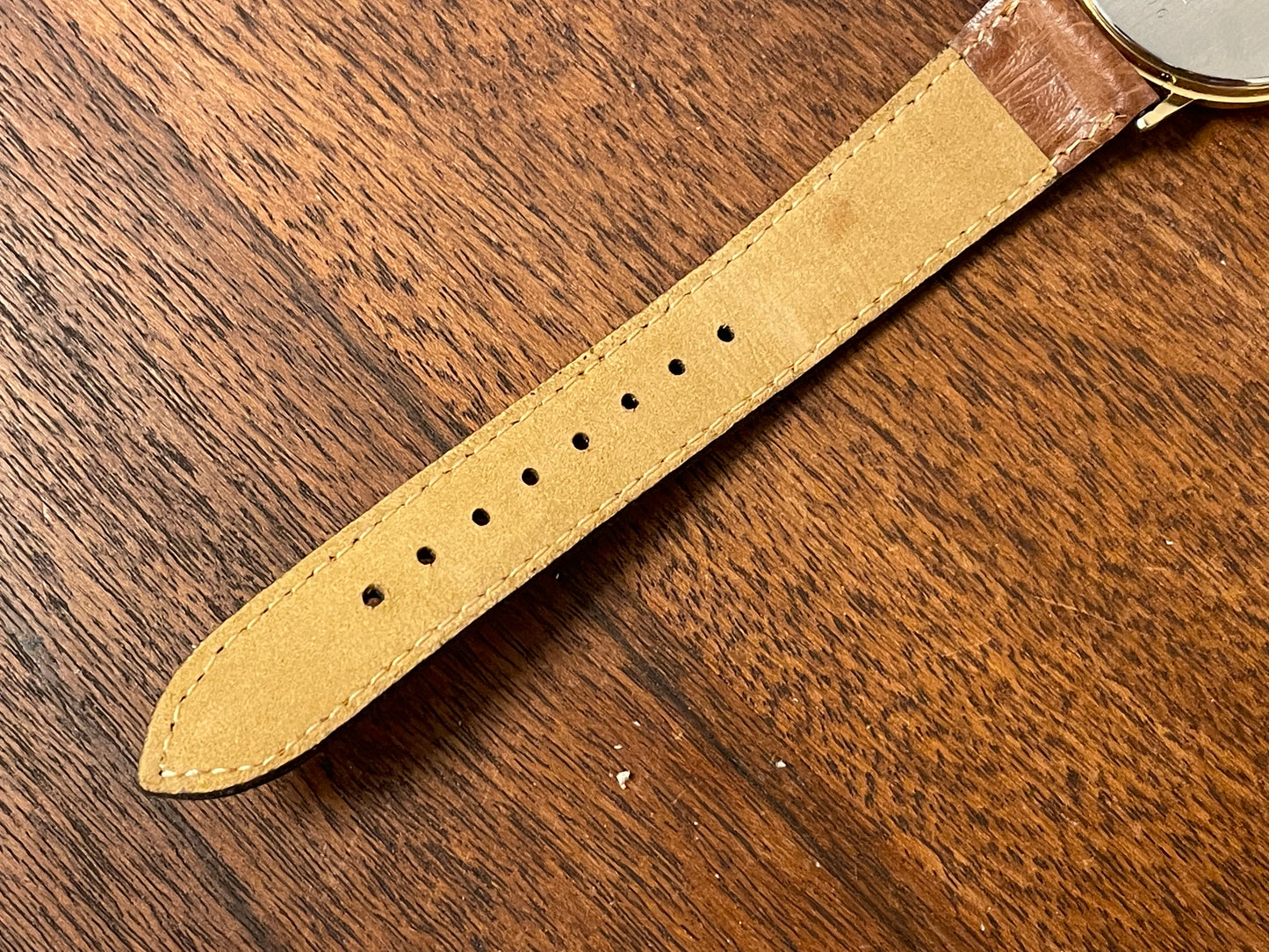 (1992) Seiko 7N00-6A00 dress watch - white dial w/ Roman numerals & Spade hands (NOS)