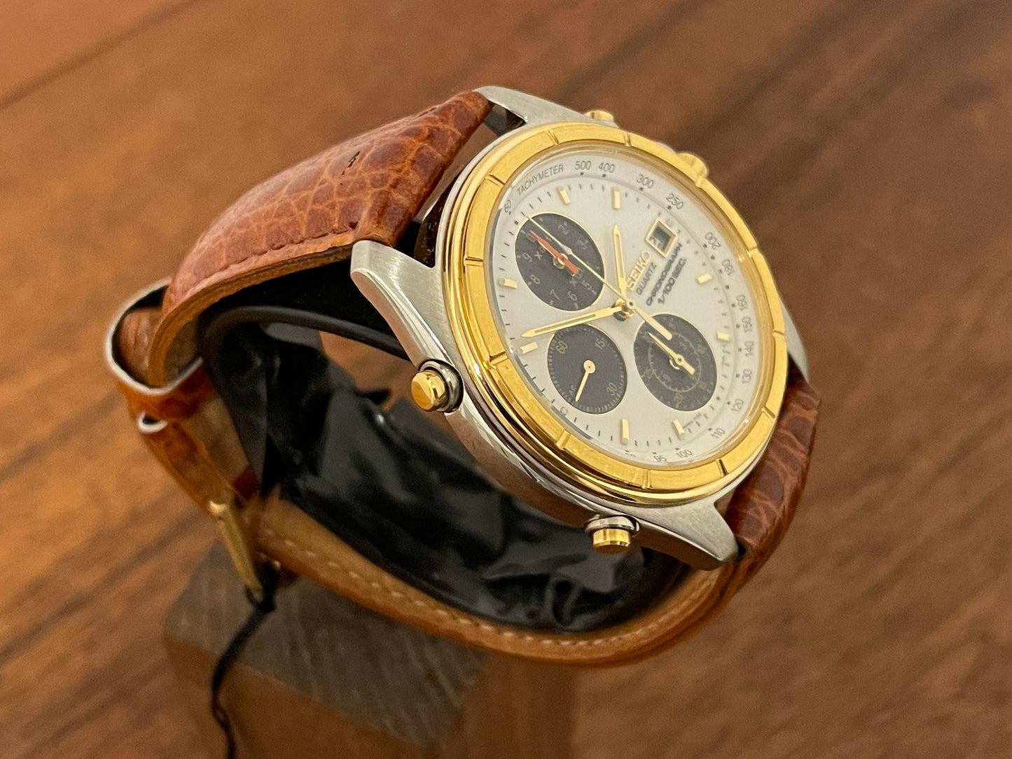 (1993) Seiko 7T52-7A00 quartz chronograph 1/100 sec - bi-color case w/ white dial (NOS)