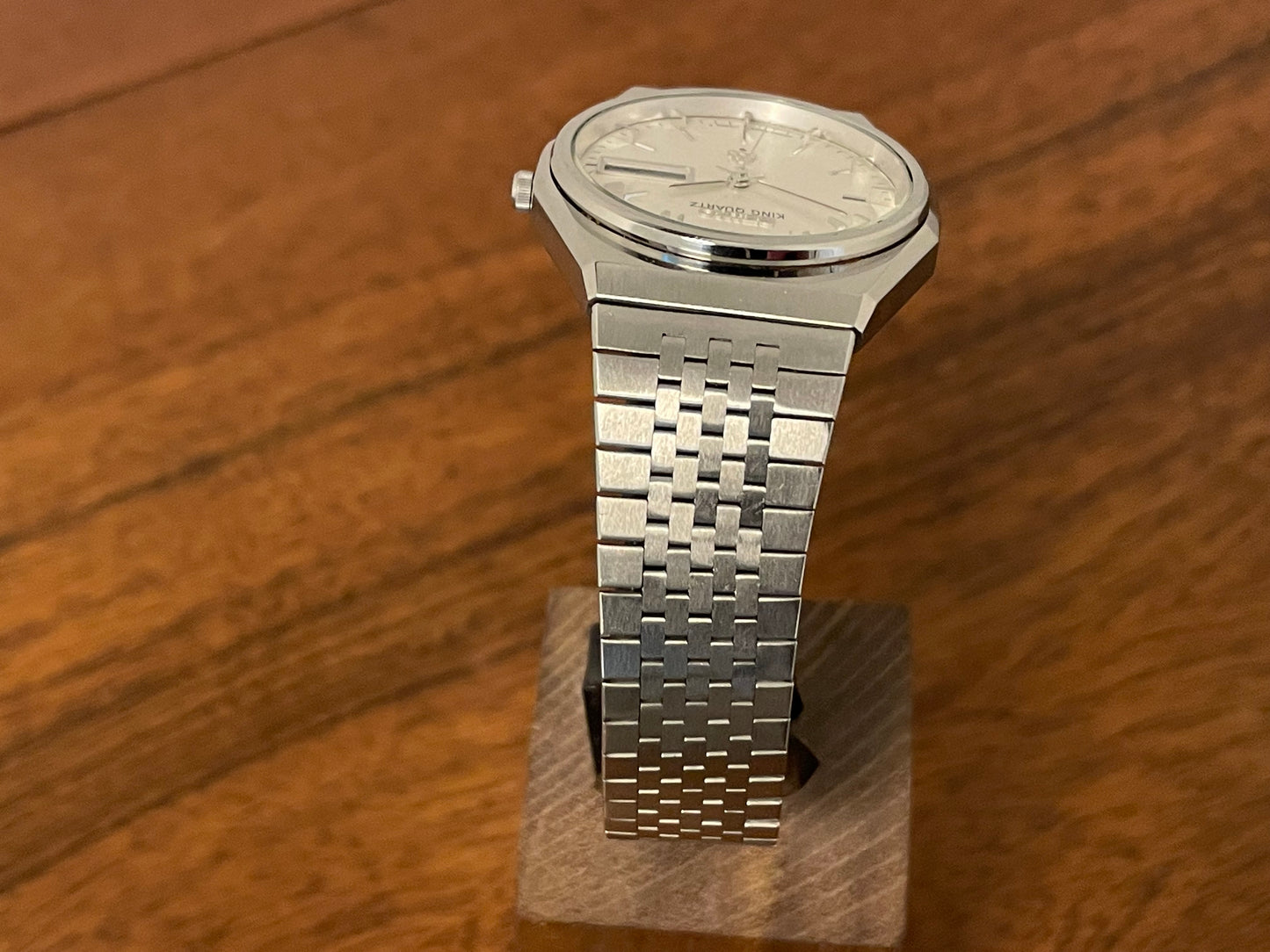 (1979) Seiko King Quartz 9923-7000 with silver dial - Twin Quartz movement (serviced)