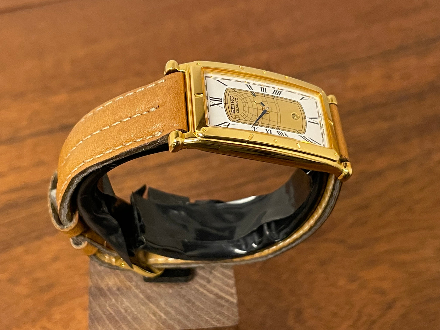 (1995) Seiko 7N89-5000 Age of Discovery “AOD” tank dress watch