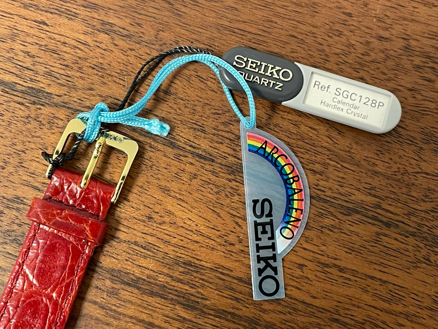 (2002) Seiko 7N22-8A00 Quartz "Arcobaleno" dress watch - white dial w/ rainbow logo (NOS)