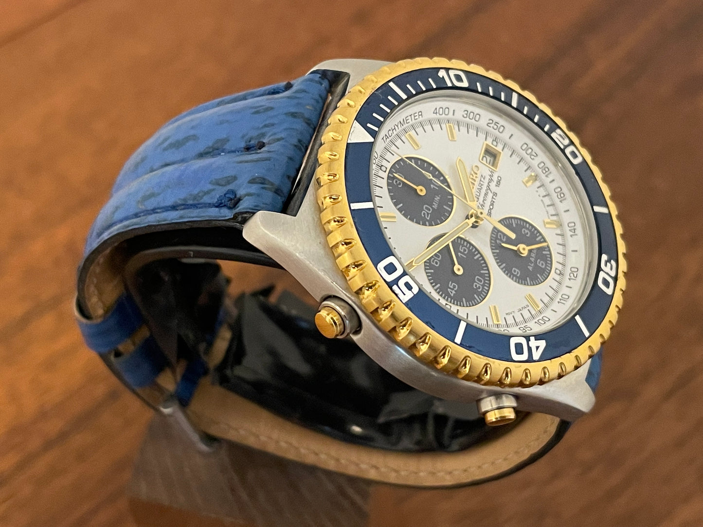 (1994) Seiko 7T32-7020 Quartz chronograph Sports 150 - white dial w/ blue subdials (NOS)