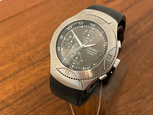 New old stock Seiko V657-0C90 Chronograph 100m from 2001