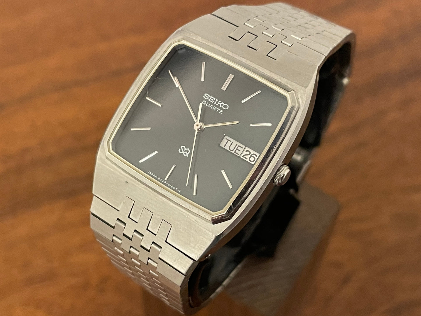 (1989) Seiko 8223-5160 Quartz SQ "TV dial" (serviced)