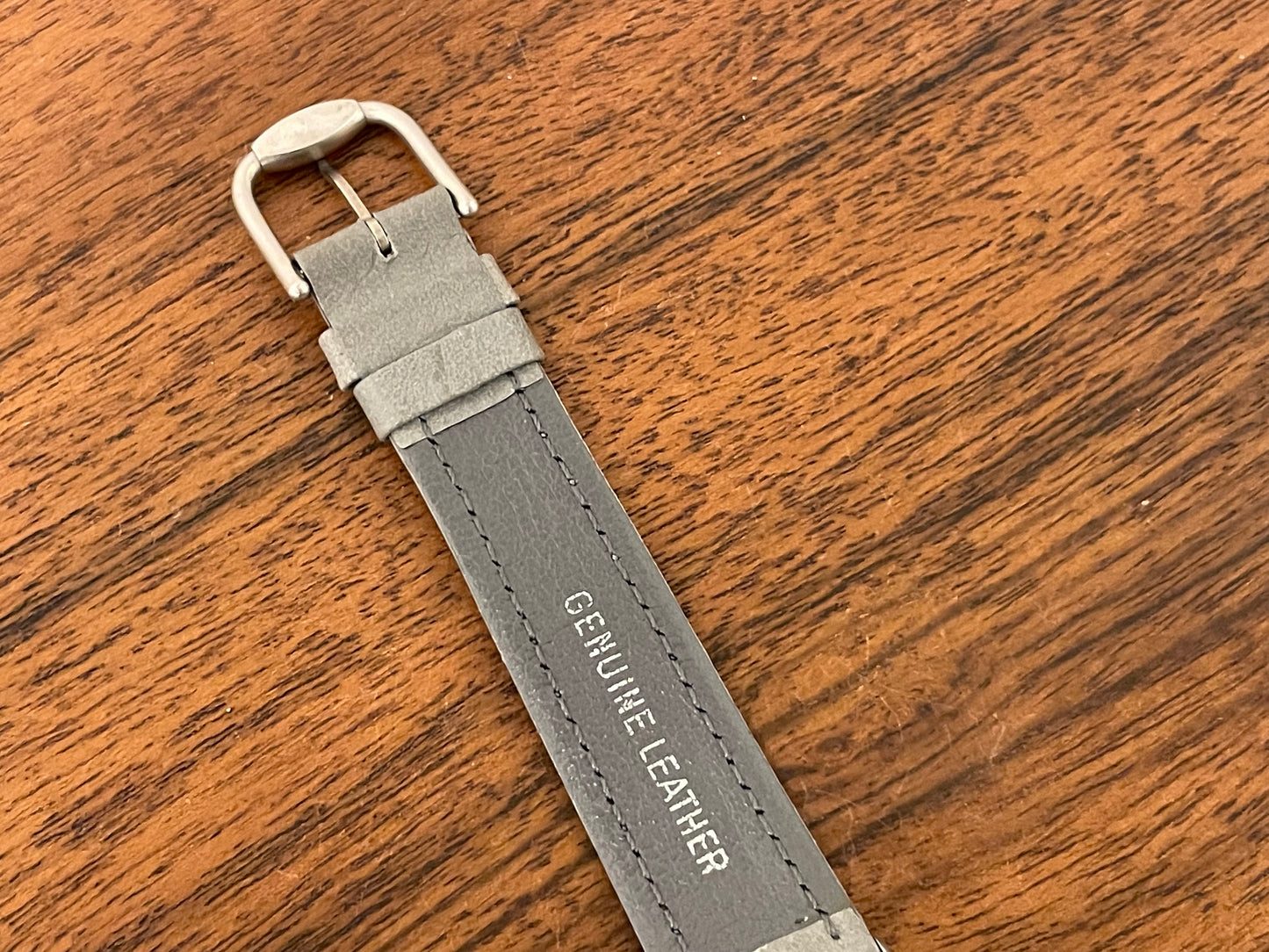 (1980s) Tissot RockWatch R150 white/grey granite - mid size model (NOS)