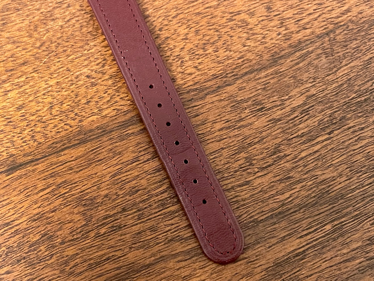 (1980s) Tissot RockWatch R150 burgundy granite - mid size model (NOS)