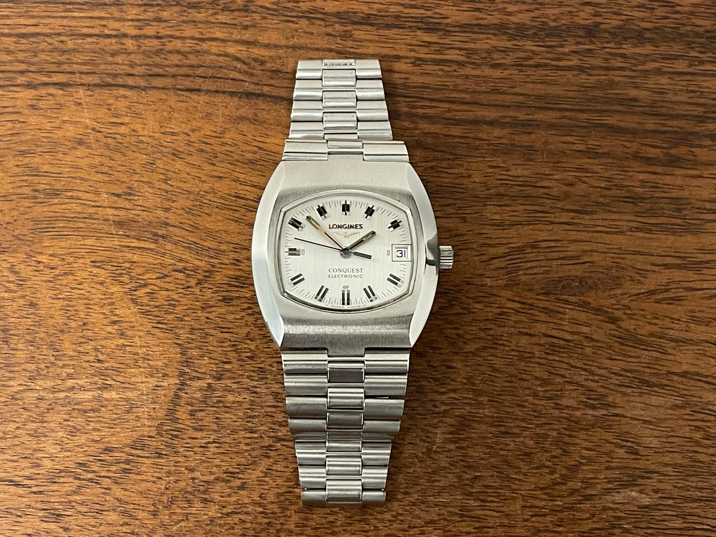 (1970s) Longines Conquest Electronic /w unmarked movement cal. 9154 - silver brushed dial (serviced)