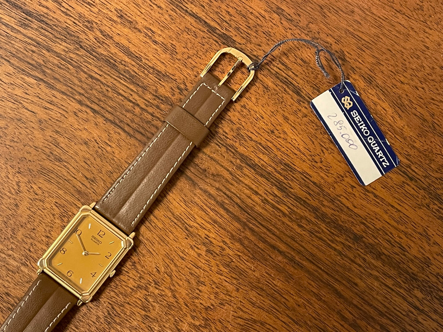 (1996) Seiko 5P30-5140 Quartz "Tank" dress watch - caramel dial w/ gold numerals/markers (NOS)