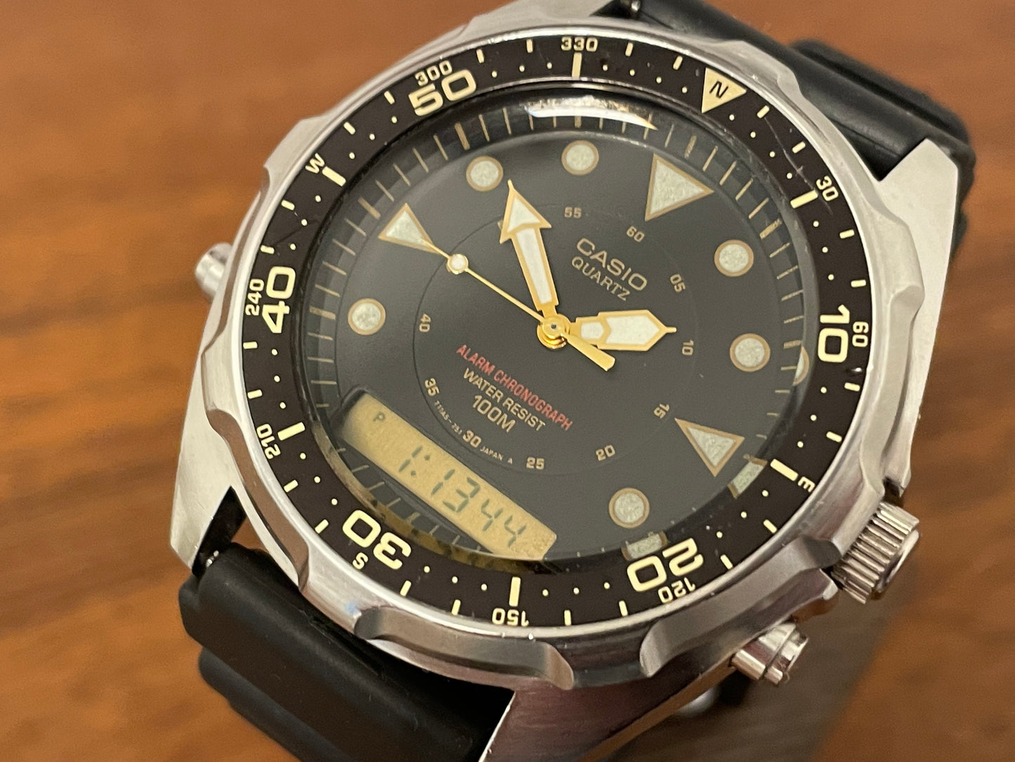 (1980s) Casio AMW-320C "Arnie" digital/analog alarm/chronograph diver (serviced)