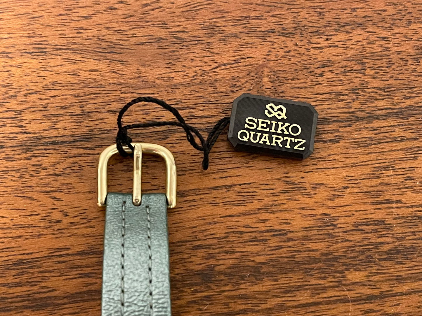 (1996) Seiko 2P20-0B3A Quartz - green case and strap - small size (NOS)