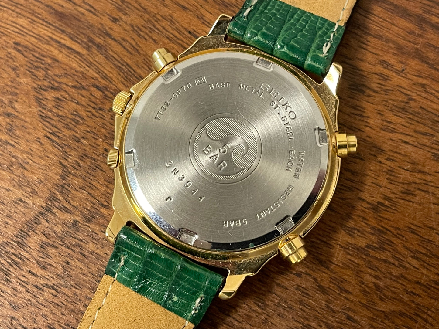 (1993) Seiko 7T32-6F70 Quartz chronograph - gold case, full lume dial w/ gold markers (NOS)