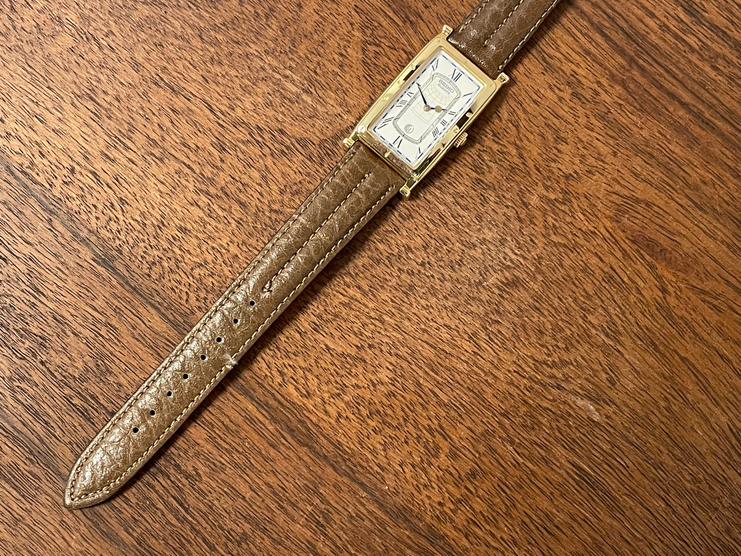 (1994) Seiko 7N89-5000 Age of Discovery "Tank" dress watch - white dial w/ Roman numerals (NOS)