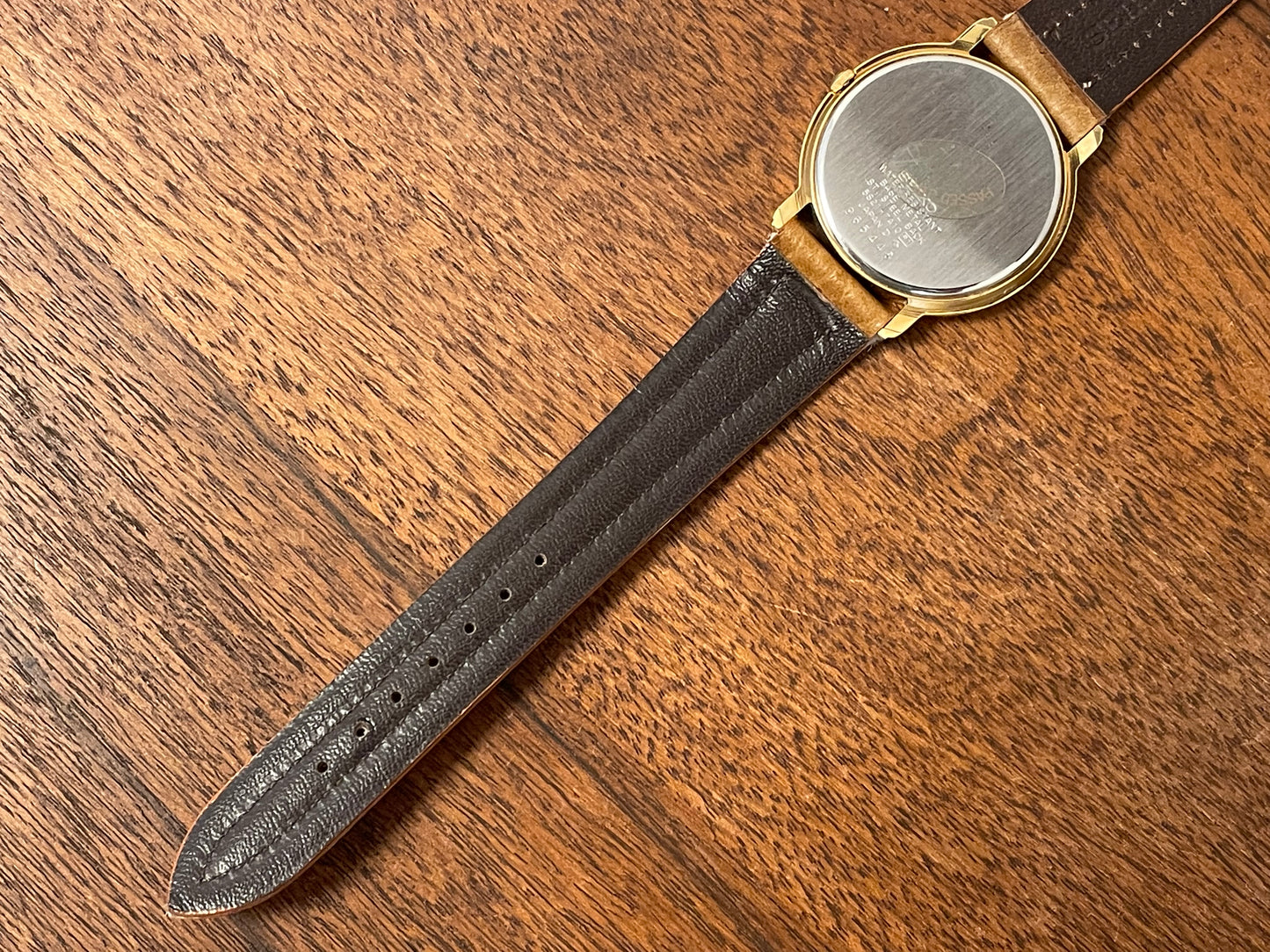 (1989) Seiko 5S21-7A10 Quartz medial pulsation - cream dial w/ gold Arabic numerals (NOS)