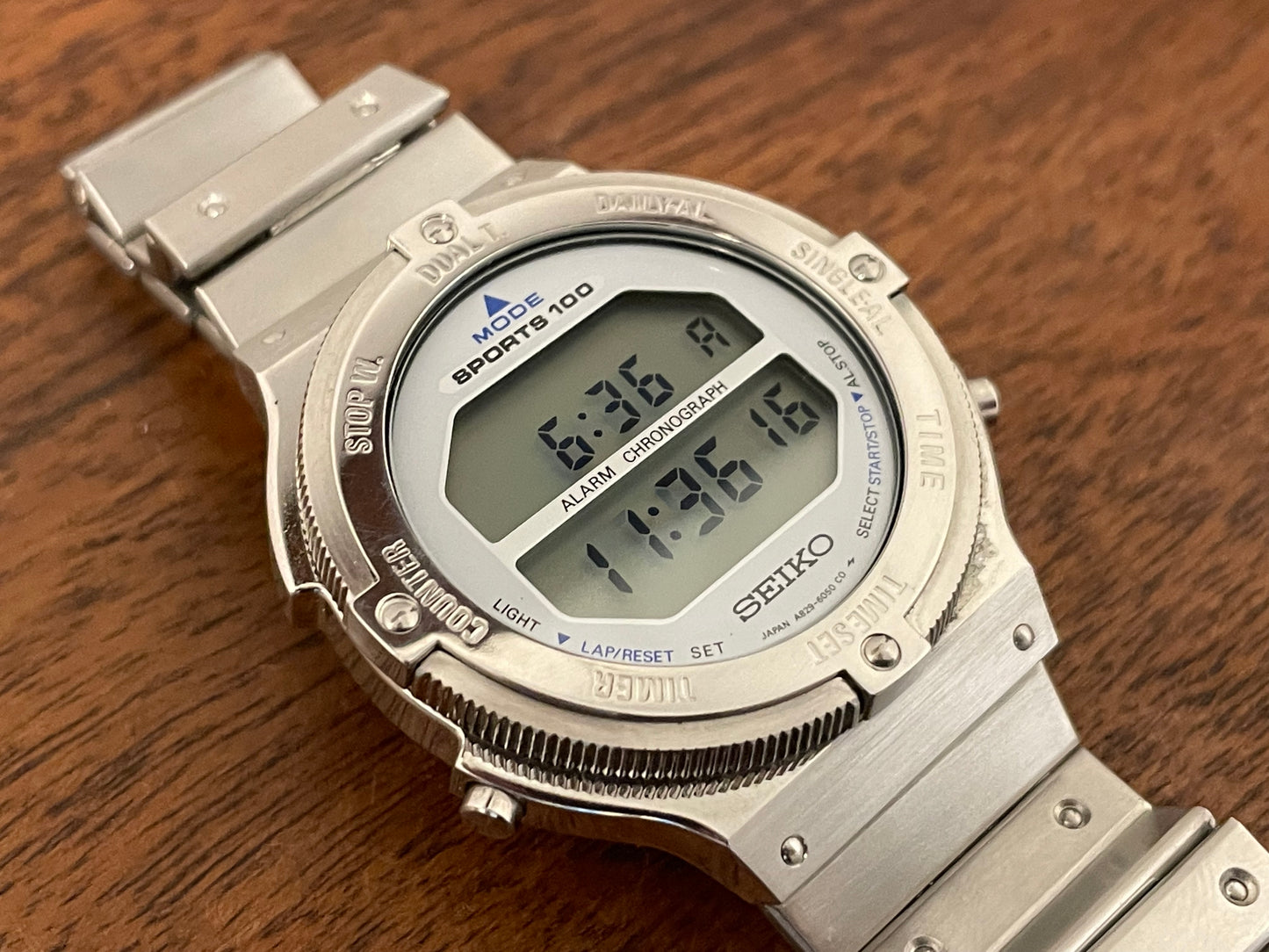 (1983) Seiko A829-6050 "Astronaut" Sports 100 Alarm Chronograph - LCD/digital (serviced)