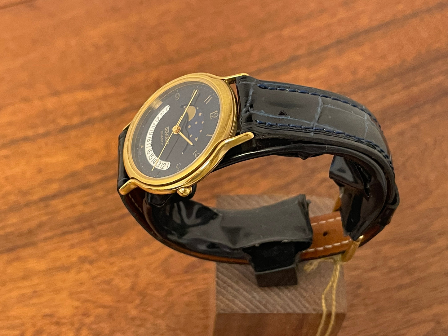 (1980s/1990s) Duward 66052 dress watch - dark blue dial w/ moon phase complication (NOS)