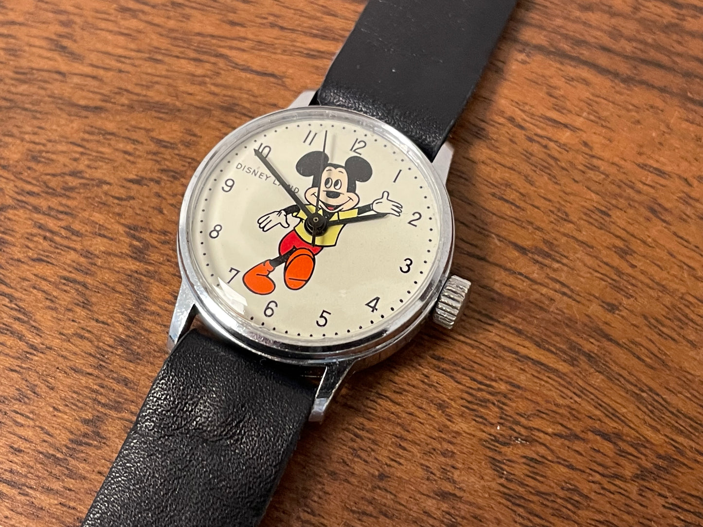 (1960s-1970s) Disneyland Mickey Mouse manual wind watch by Walt Disney - small size (serviced)