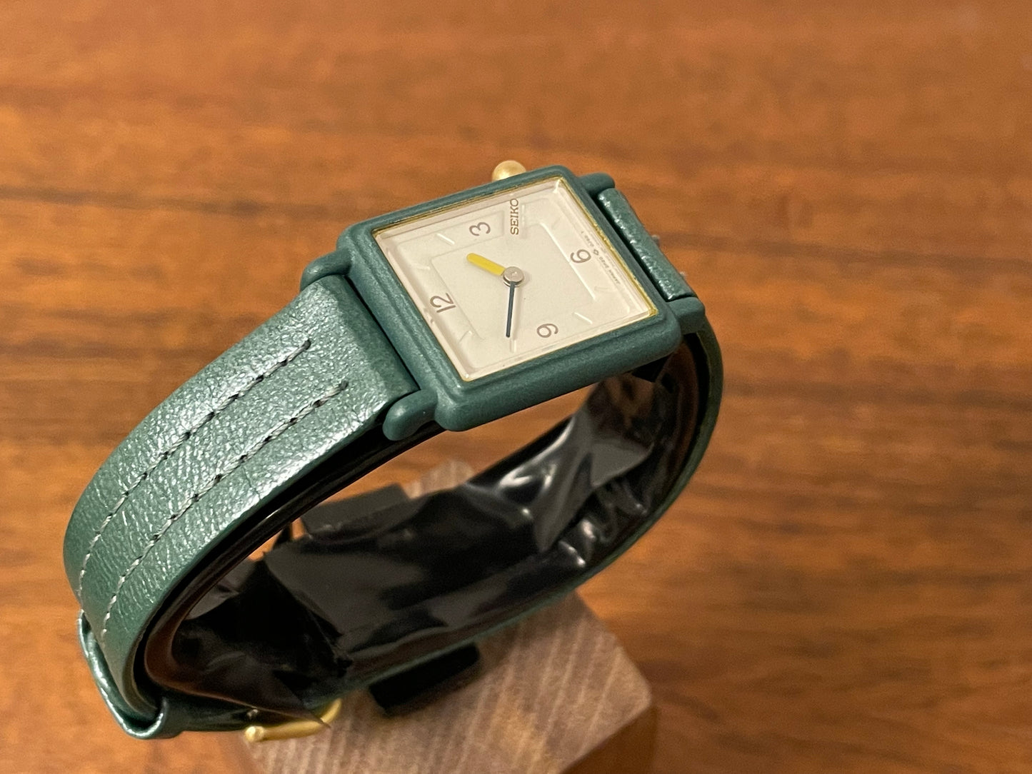 (1996) Seiko 2P20-5F60 Quartz "Tank" - green square case and strap - small size (NOS)