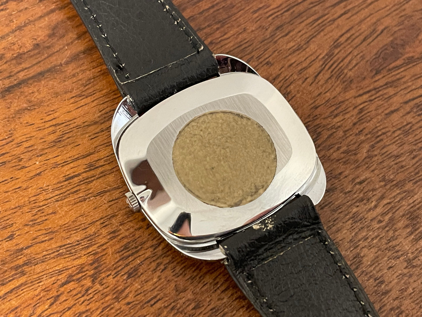 (1970s) Tissot 41436 Stylist dress watch - silver “tv case” - sunburst blue dial w/ silver stick markers (NOS)