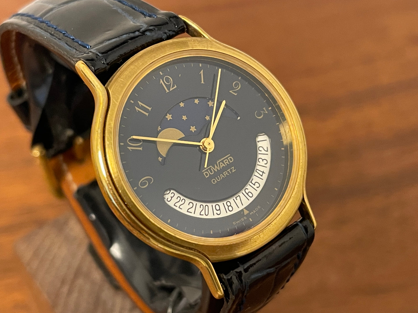 (1980s/1990s) Duward 66052 dress watch - dark blue dial w/ moon phase complication (NOS)