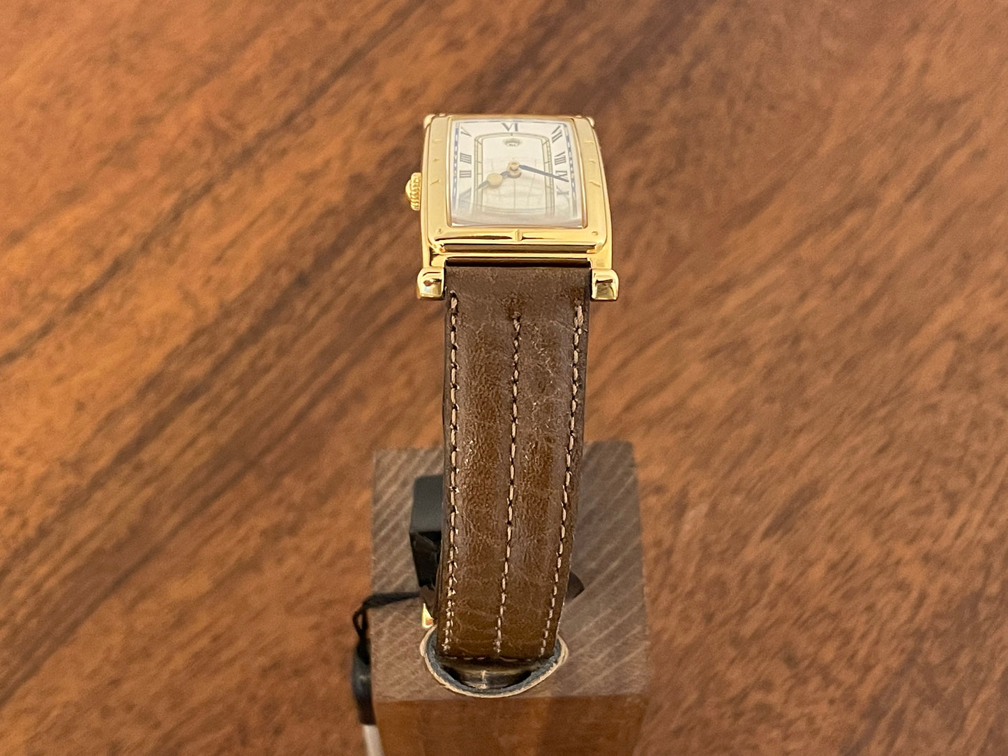 (1994) Seiko 7N89-5000 Age of Discovery "Tank" dress watch - white dial w/ Roman numerals (NOS)