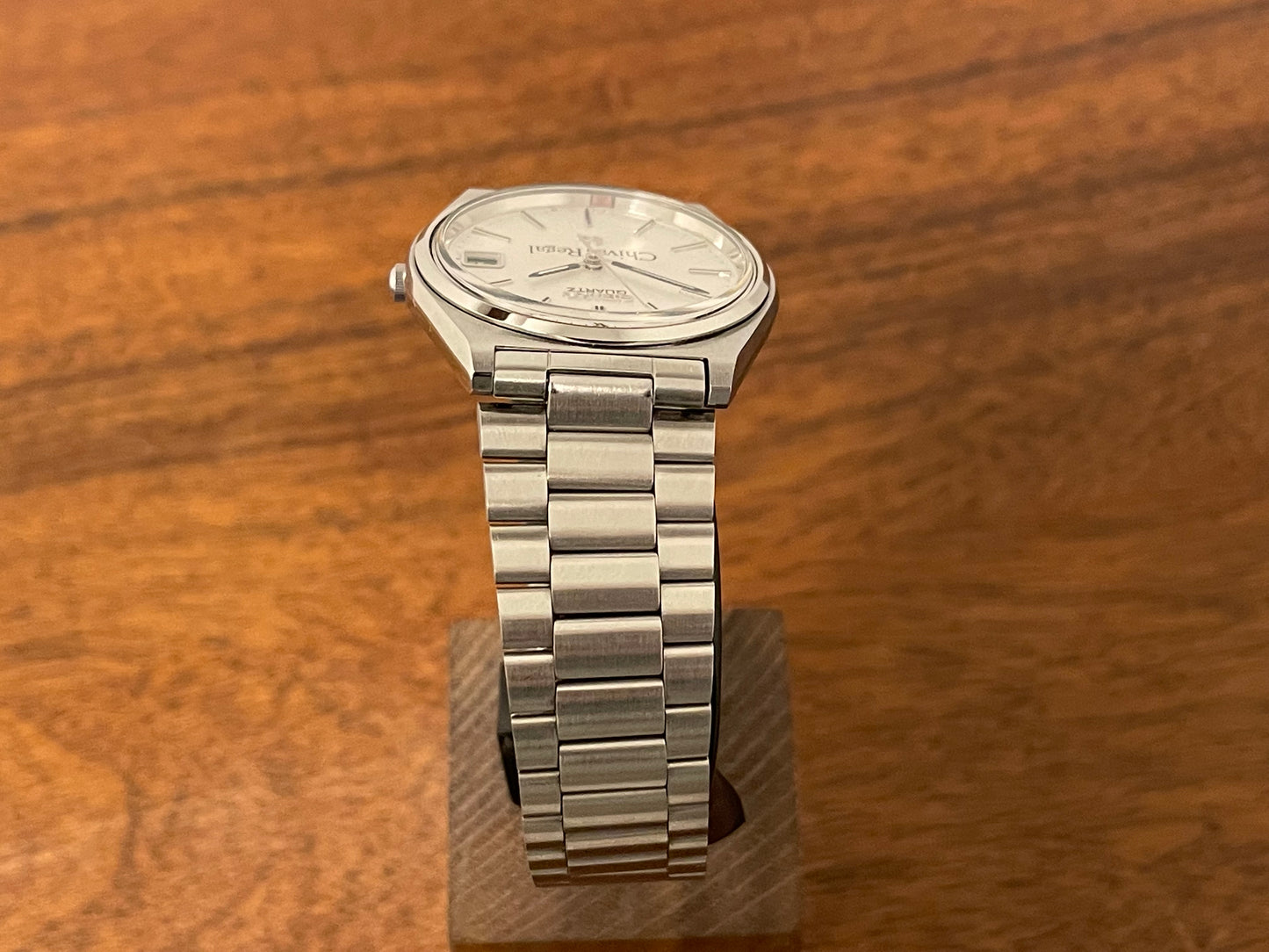 (1984) Seiko 8122-7019 Quartz Shivas Regal logo - silver sunburst dial